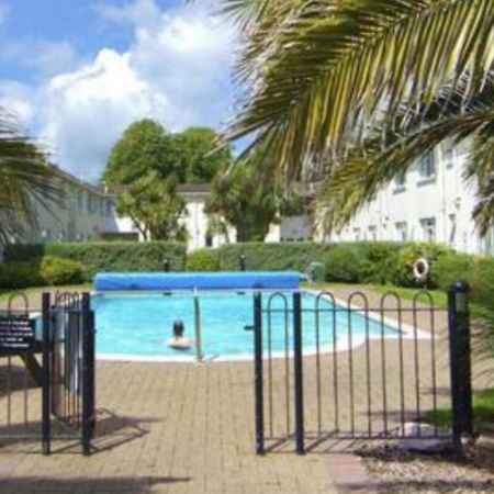 פיינטון Esplanade Court Apartment With Communal Seasonal Heated Pool מראה חיצוני תמונה