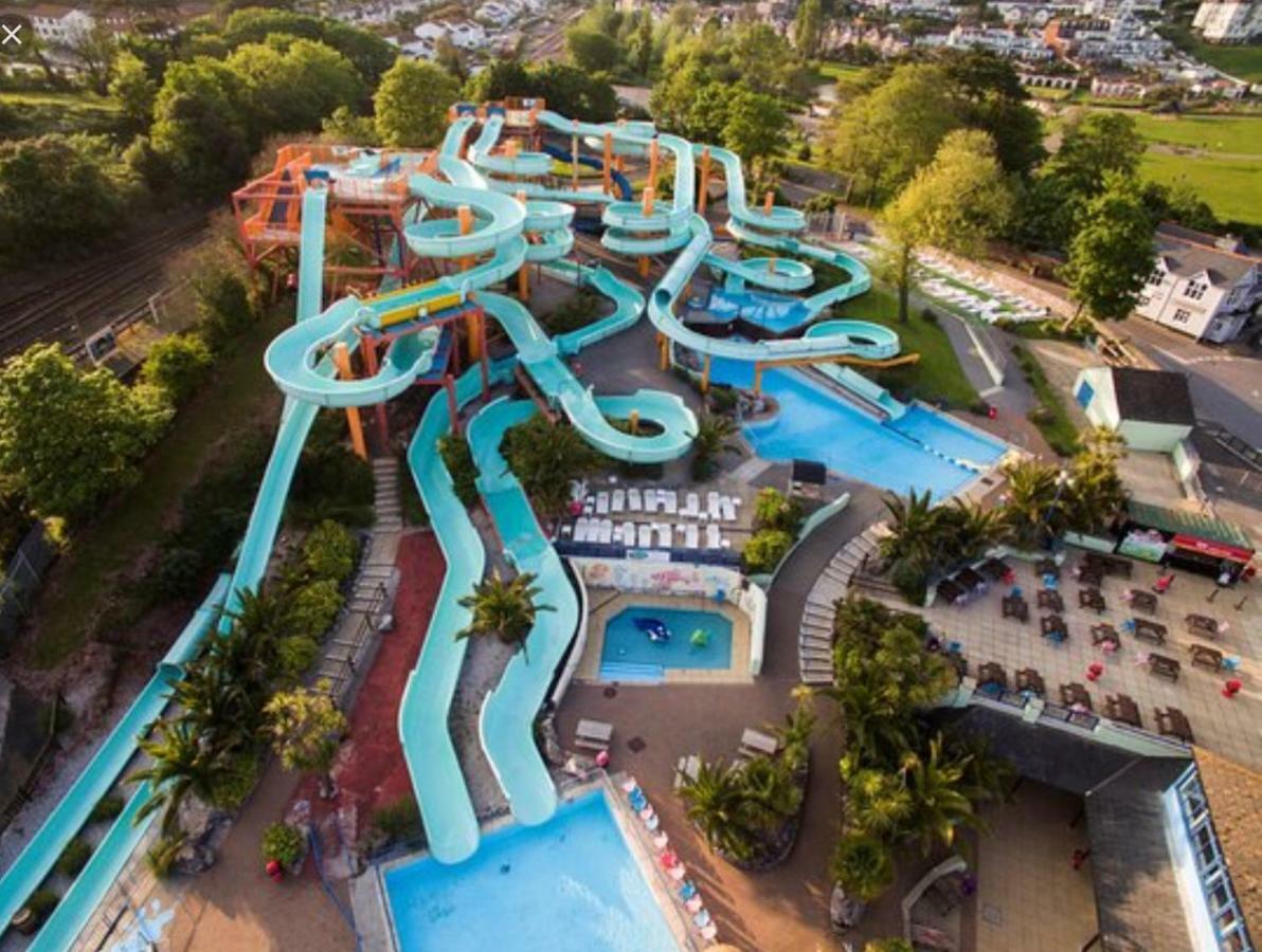פיינטון Esplanade Court Apartment With Communal Seasonal Heated Pool מראה חיצוני תמונה
